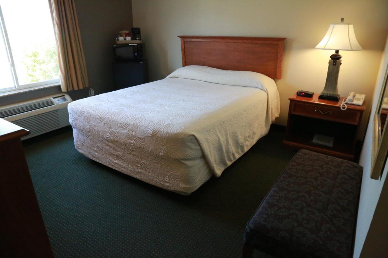 West Point Horizon Inn & Suites المظهر الخارجي الصورة